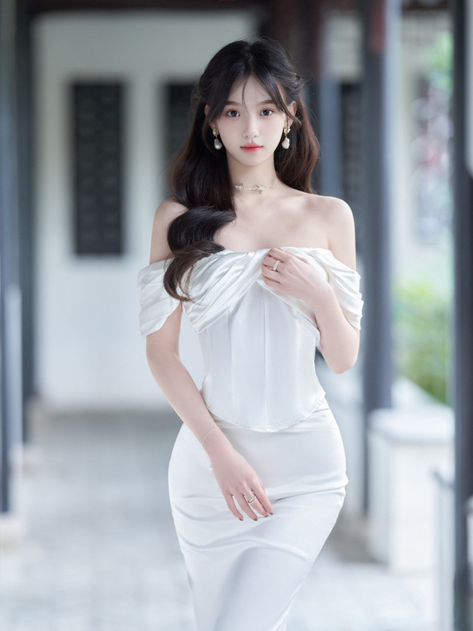 名侦探柯南:黑铁的鱼影 封面